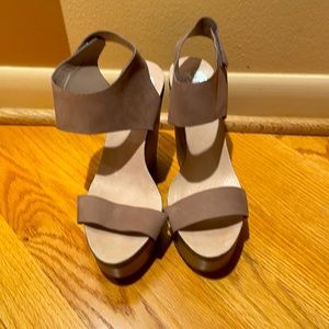 Platform leather sandals